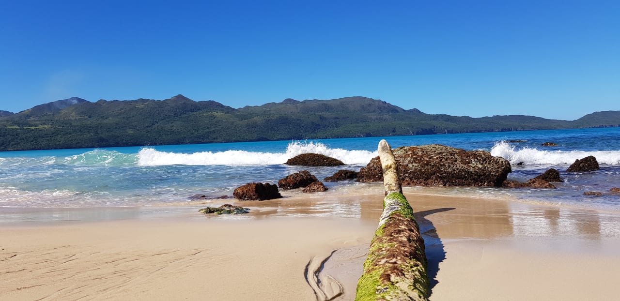 Strand Wyndham Alltra Samana