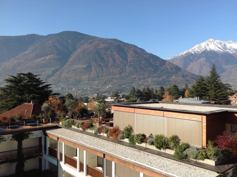 Blick auf die Dachterrasse Hotel Ansitz Plantiz