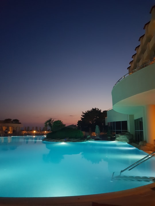 Pool Melas Resort Hotel