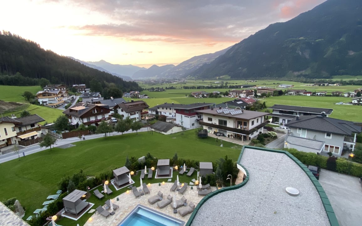 Ausblick Platzlhof - Mein Hotel im Zillertal