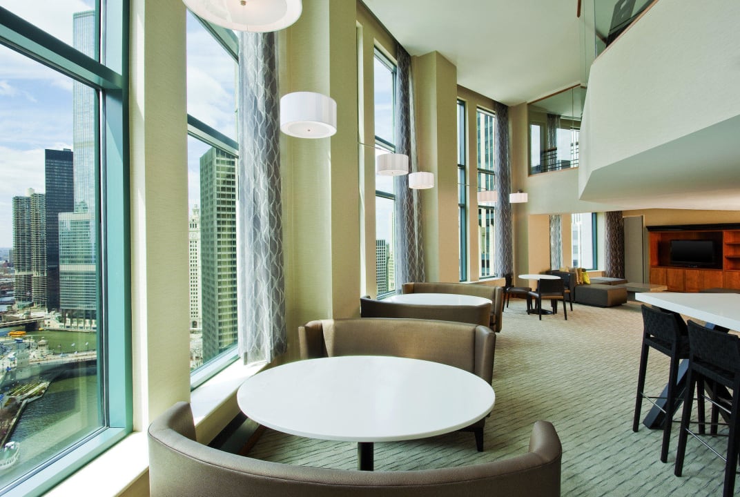 Club Lounge Sheraton Grand Chicago