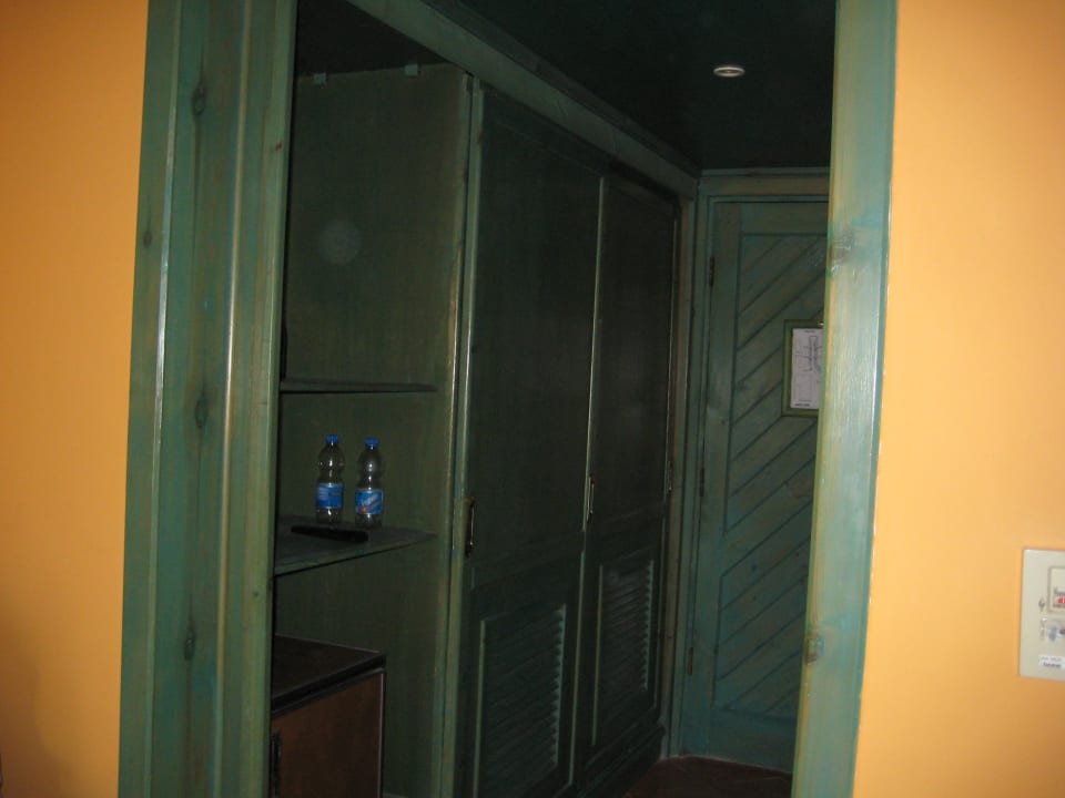 Kleiderschrank Arabia Azur Resort