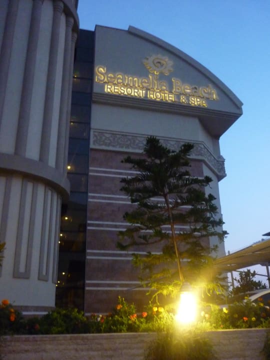 Eingang Seamelia Beach Resort