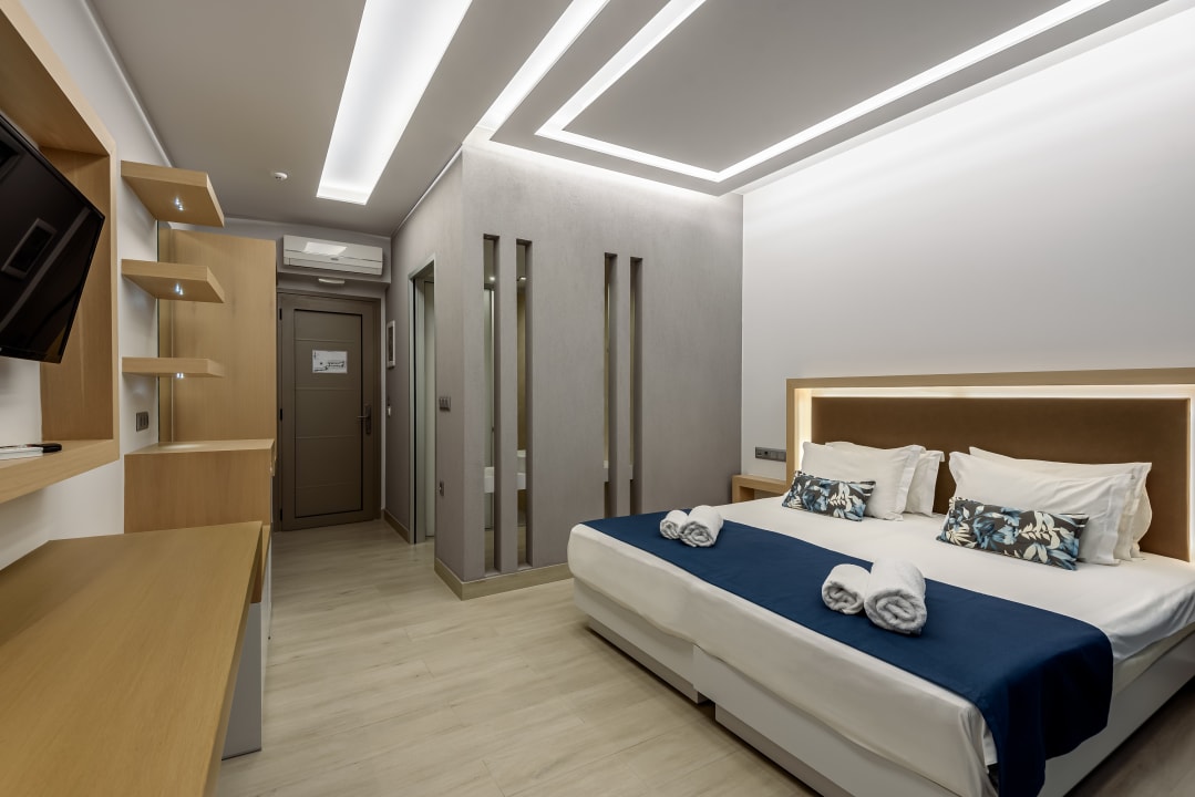 Zimmer Hotel Marinos Beach