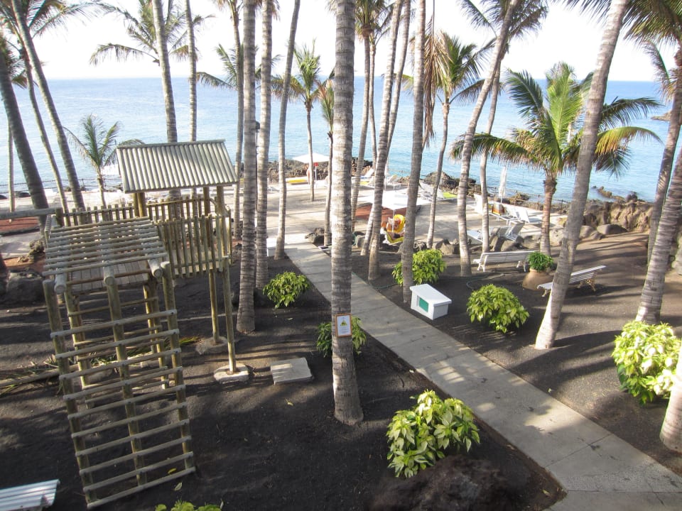 Gartenimpression Hotel Fariones