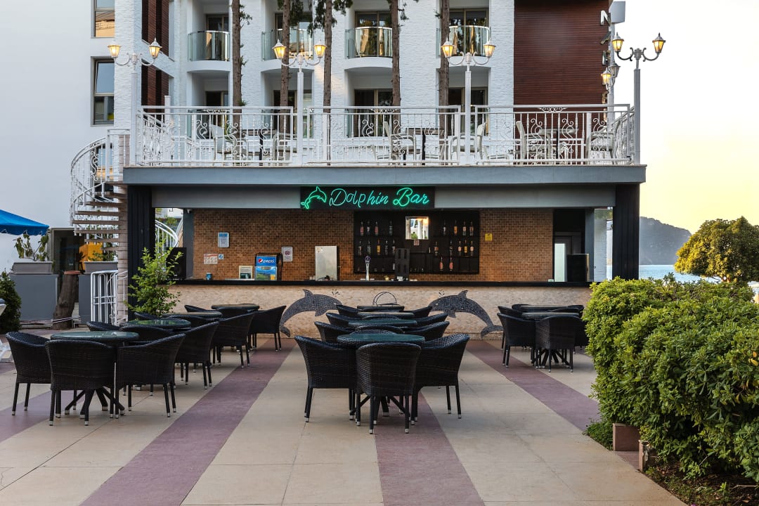 Gastro Kayamaris Hotel