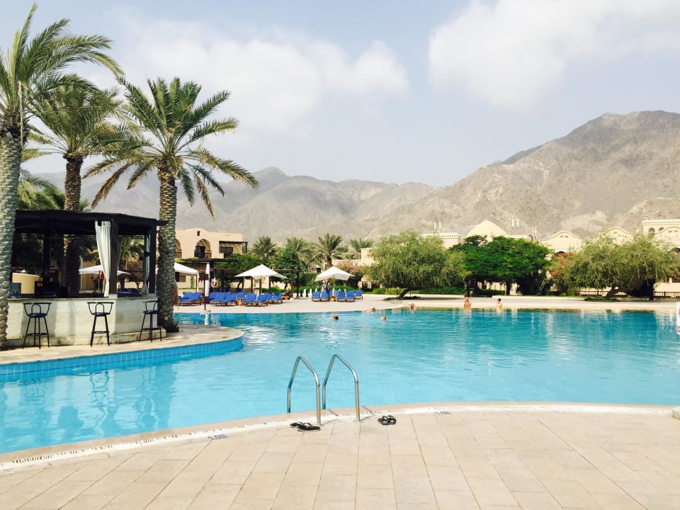 Pool Miramar Al Aqah Beach Resort