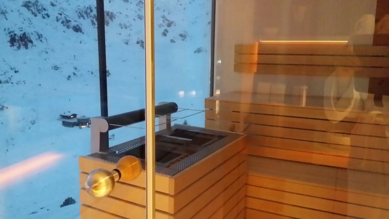 Sport & Freizeit Kristallhütte