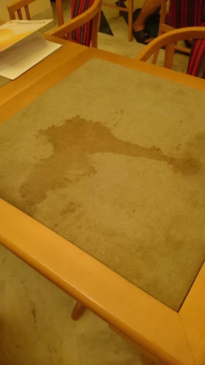 Im W-lan Bereich, ein Tisch Hotel El Mouradi Djerba Menzel