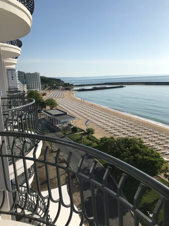 Blick zum Ende der Promenade aus Zimmer 737 Sentido Marea