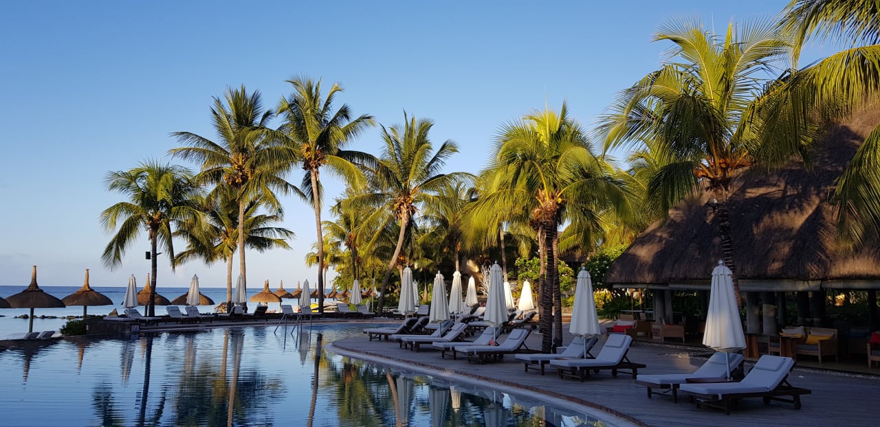 Pool Sands Suites Resort & Spa