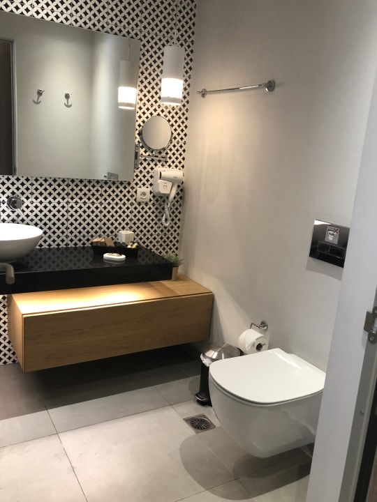 Zimmer Seascape Luxury Residences