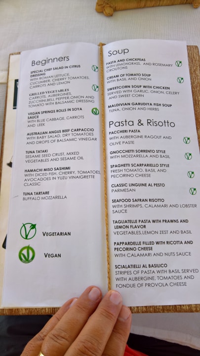 Auszug aus dem à la carte Menu im Hauptrestaurant  Diamonds Thudufushi