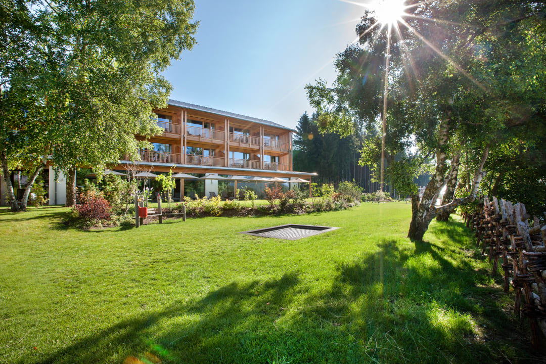 Außenansicht Naturhotel Bauernhofer