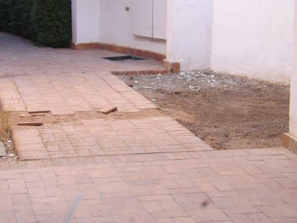 Alles schaut aus als sei Nichts fertig Lotus Bay Beach Resort