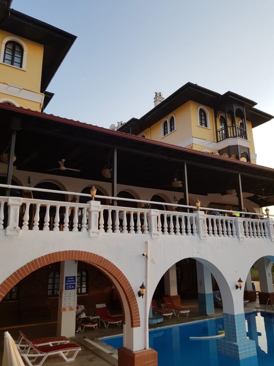 Außenansicht Hotel Altinsaray