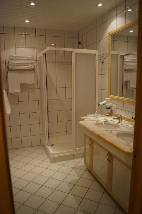 Bad Hotel Club Paradiso