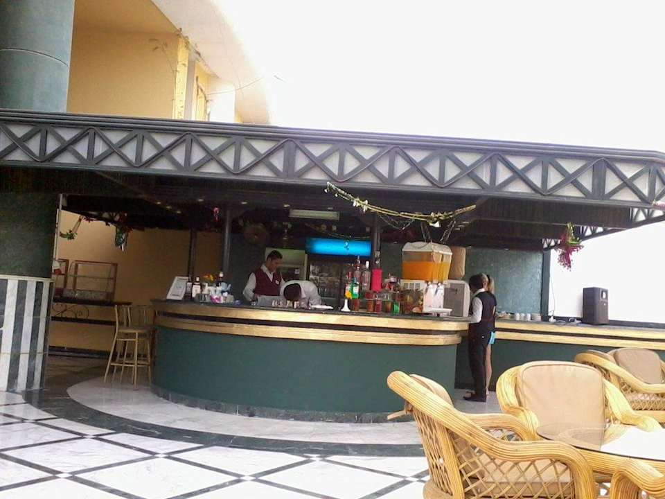 All-bar bei Lobby im Freien Mirage Bay Resort & Aqua Park