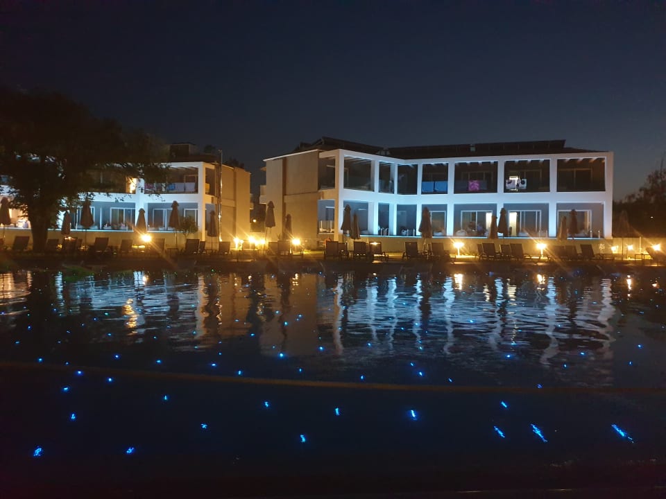 Pool Acharavi Beach Hotel