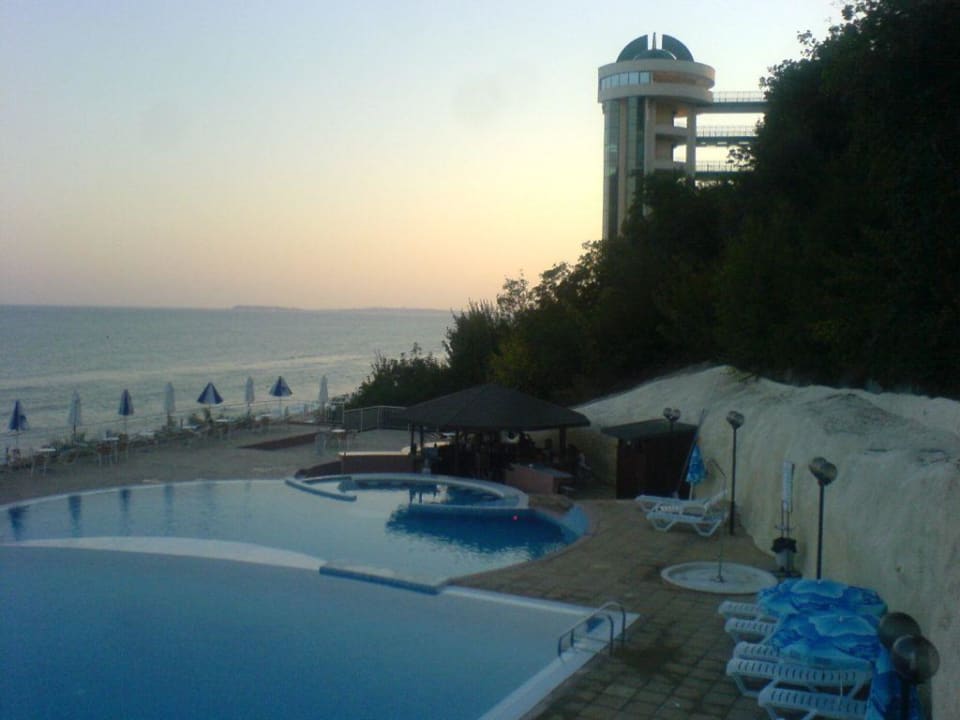 Dämmerung im Hotel Paradise Beach Paradise Beach Hotel