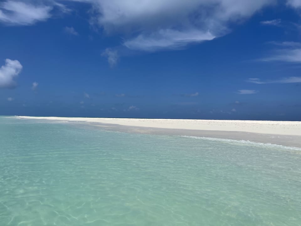 Strand Kuredu Island Resort & Spa