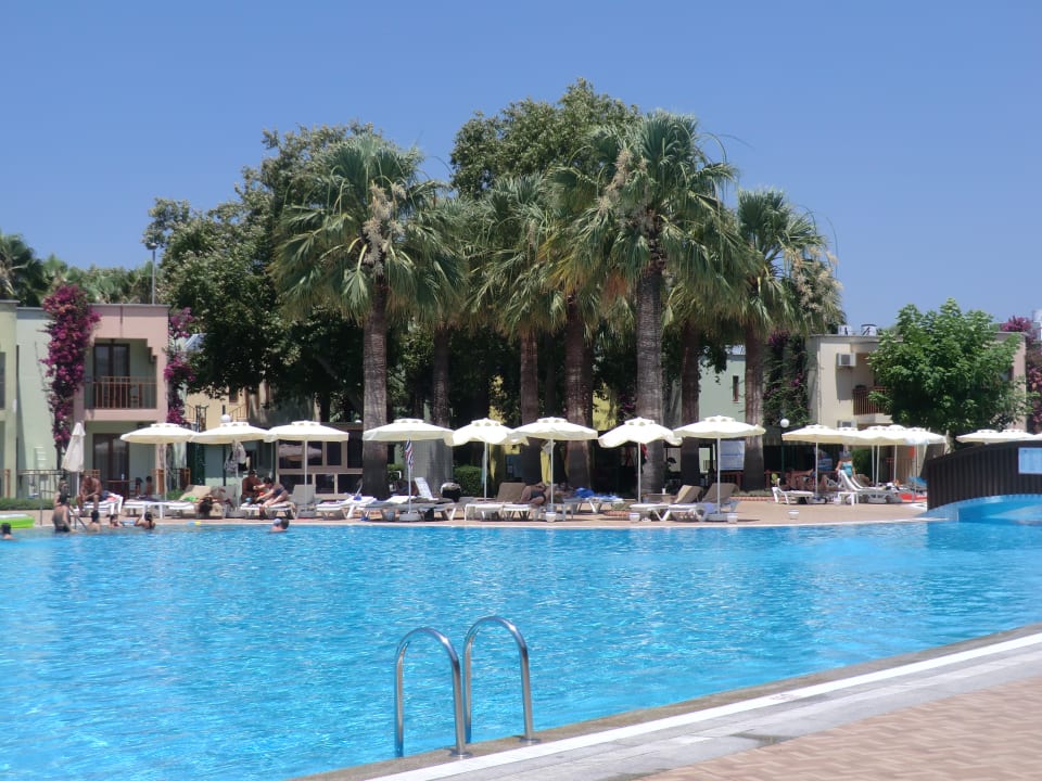 Pool VONRESORT Golden Beach