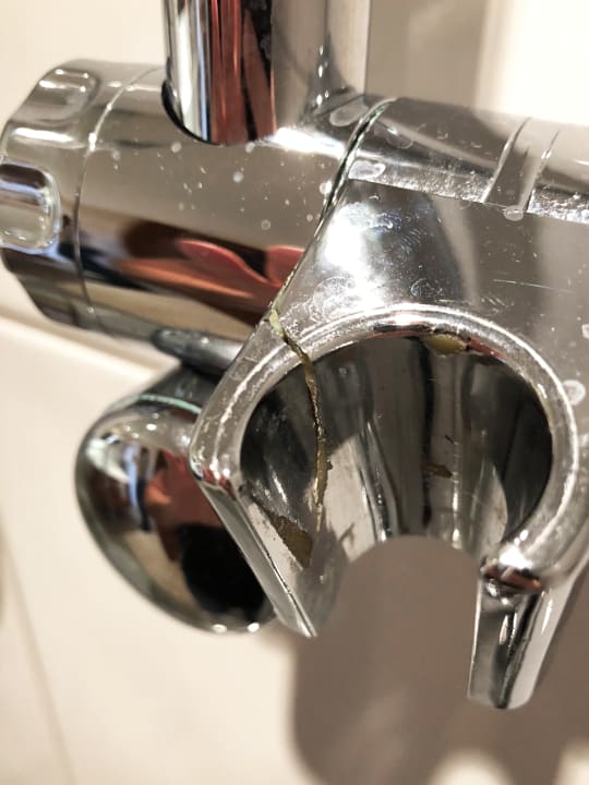 Duschkopf Halter kaputt Best Western Plus Parkhotel Maximilian Ottobeuren