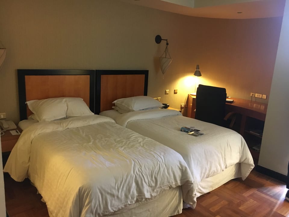 Zimmer Sheraton Hotel & Resort Abu Dhabi