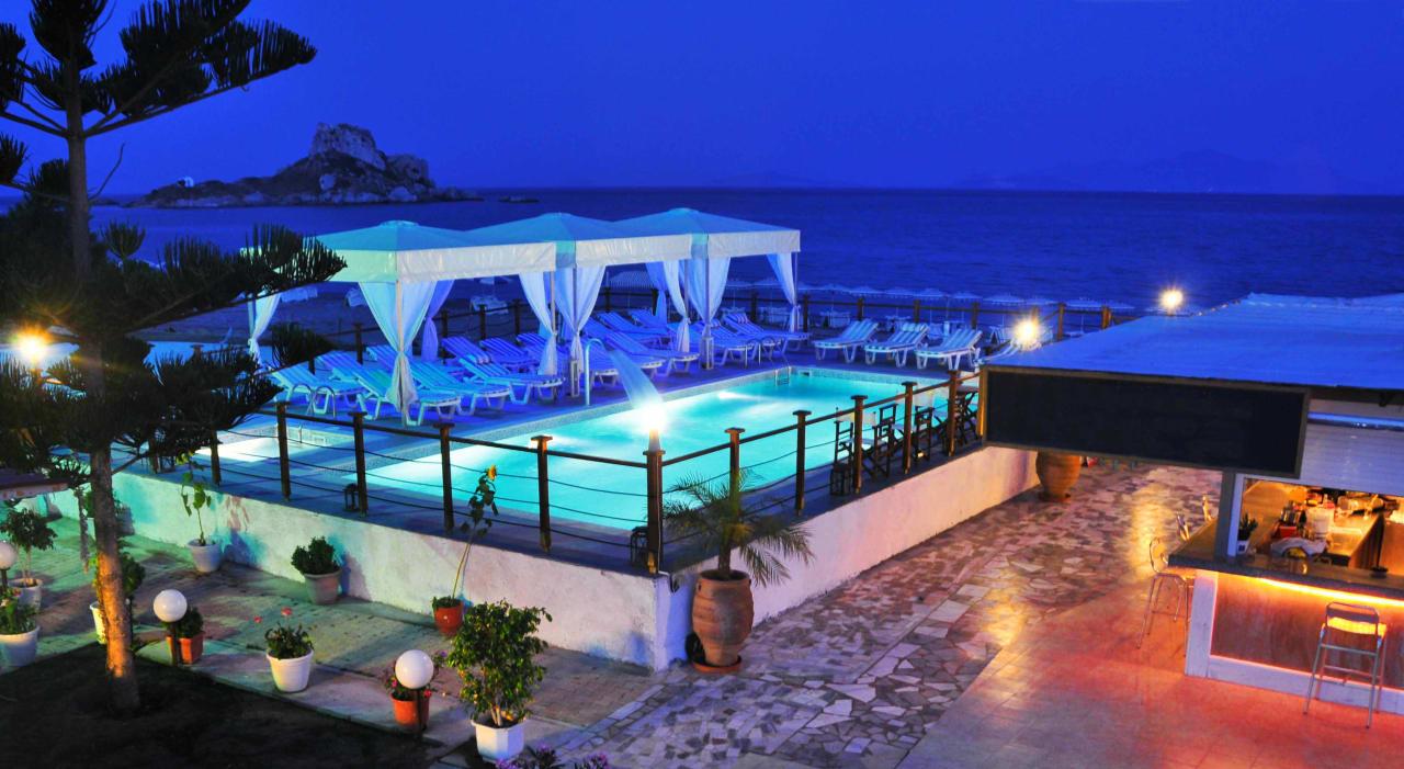 Pool Sacallis INN Beach Hotel