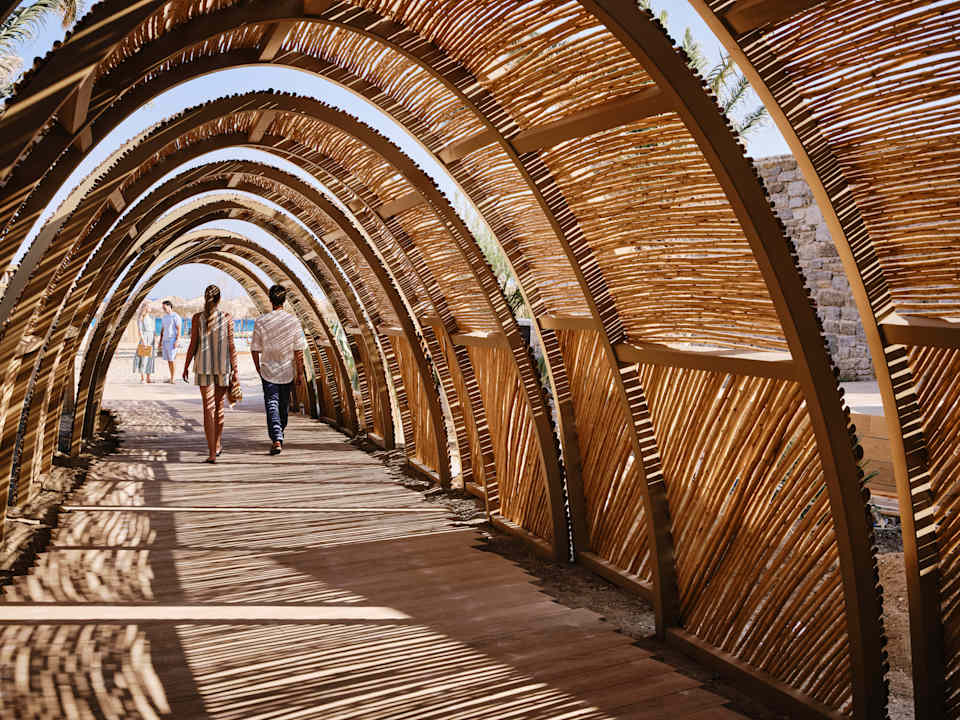 Strand Myconian Sunrise Relais & Chateaux Hotel