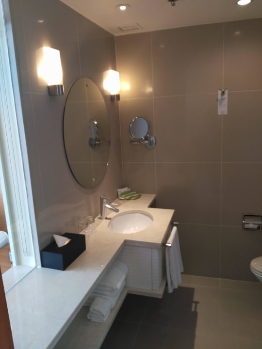Bad Hotel Courtyard By Marriott Bangkok