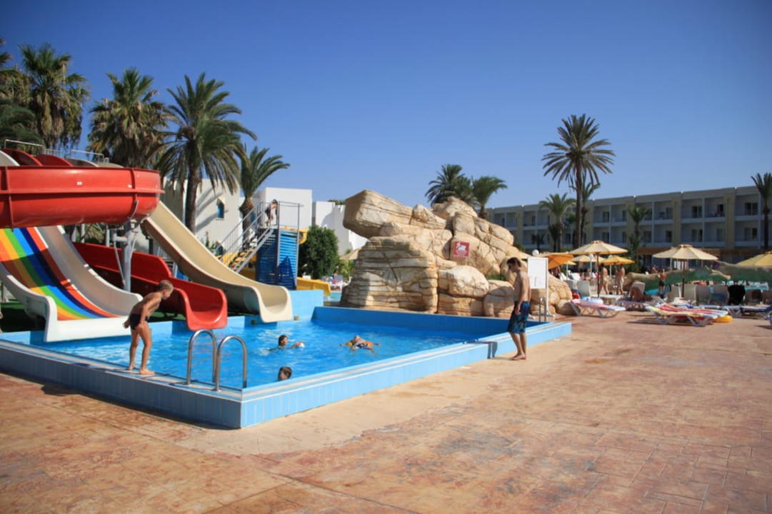 Basen Ruspina Beach Resort