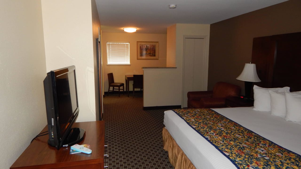 Suite Best Western Hotel Near Seaworld/Lackland