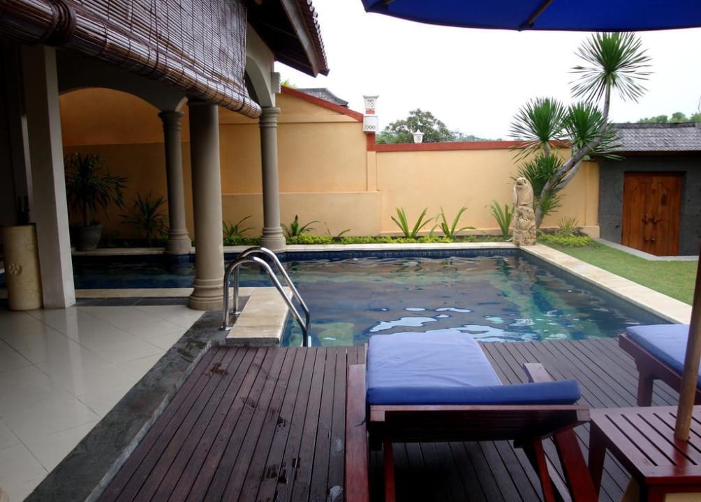 Poolanlage Hotel The Beverly Hills Bali