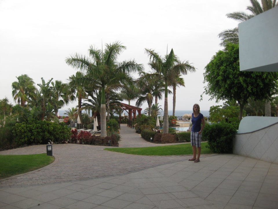 Weg zum Pool R2 Pajara Beach