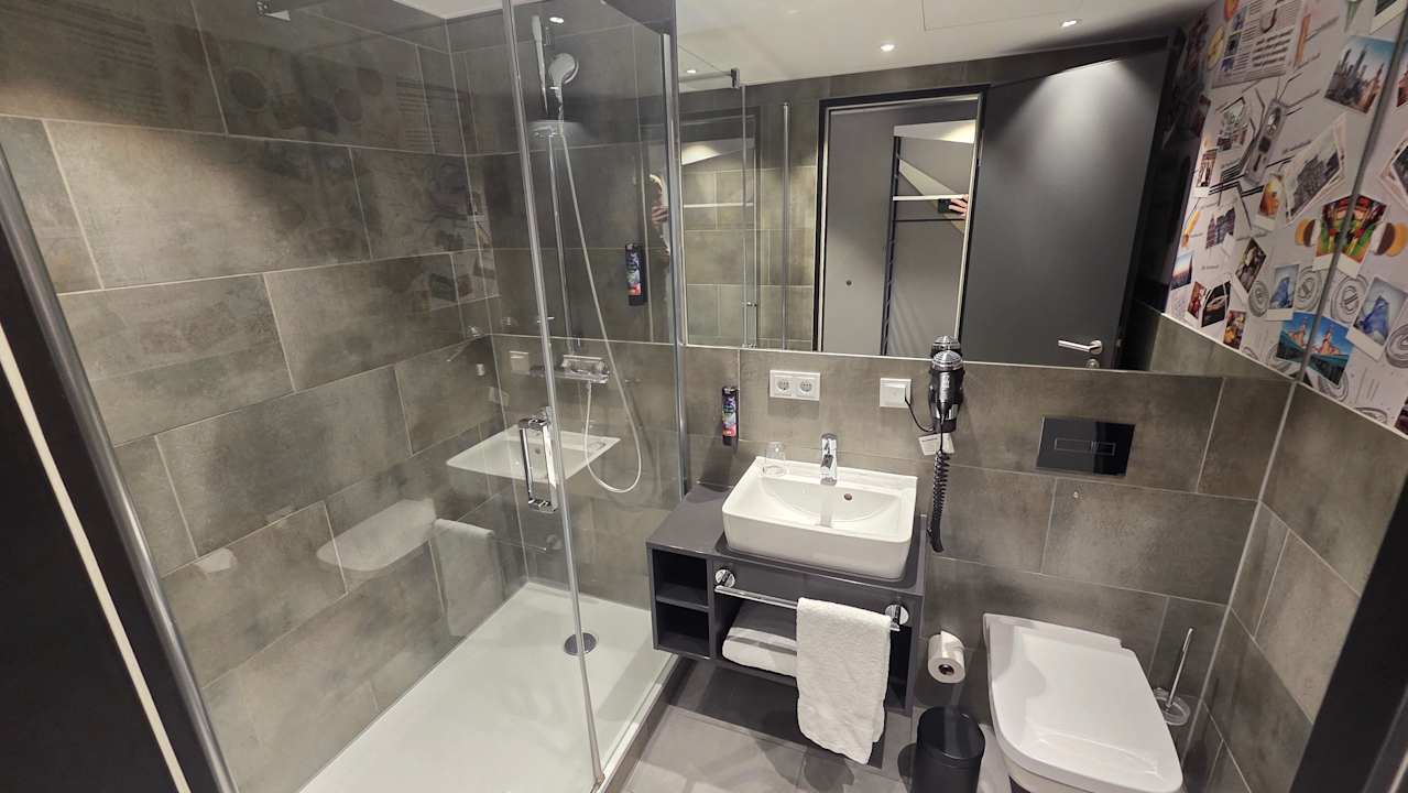 Zimmer Holiday Inn – the niu, Coin Frankfurt Ostend