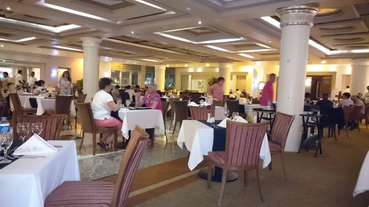Im Hauptrestraurant Rixos Sharm El Sheikh Adults Only 18 +