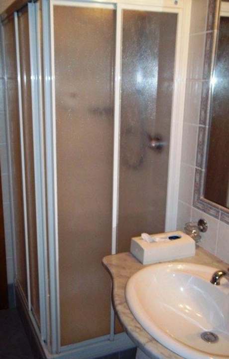 Unser 2. Zimmer - Dusche Alphotel Tyrol