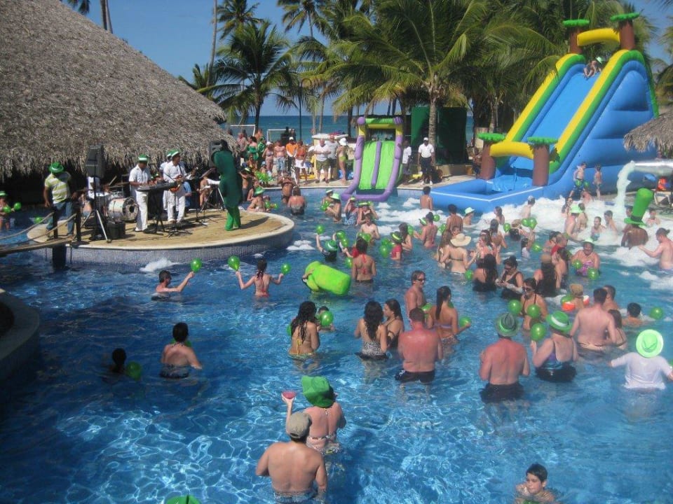 Party Hauptpool Wyndham Alltra Punta Cana