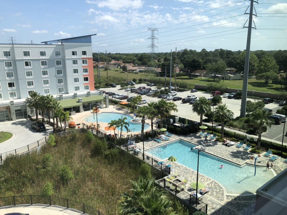 Ausblick Holiday Inn Express & Suites - Orlando At Seaworld