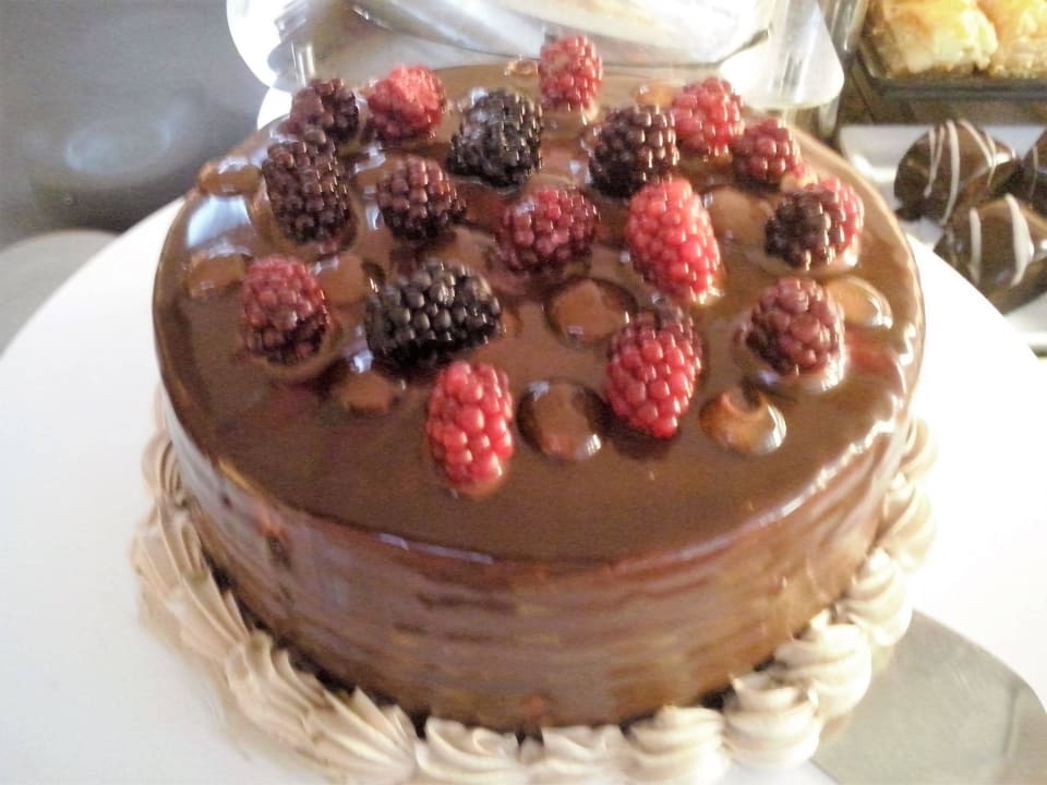 Süße Versuchung am Abend Kustur Club Holiday Village