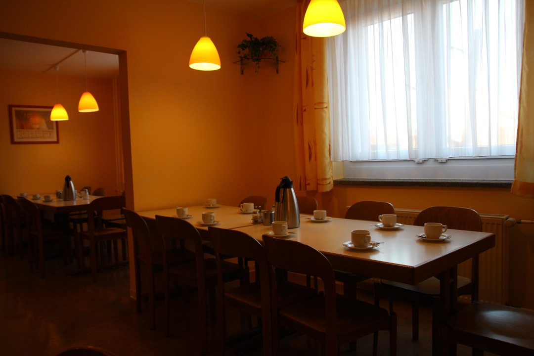Das Restaurant heißt hier aber Speisesaal Jugendherberge Dresden Jugendgästehaus