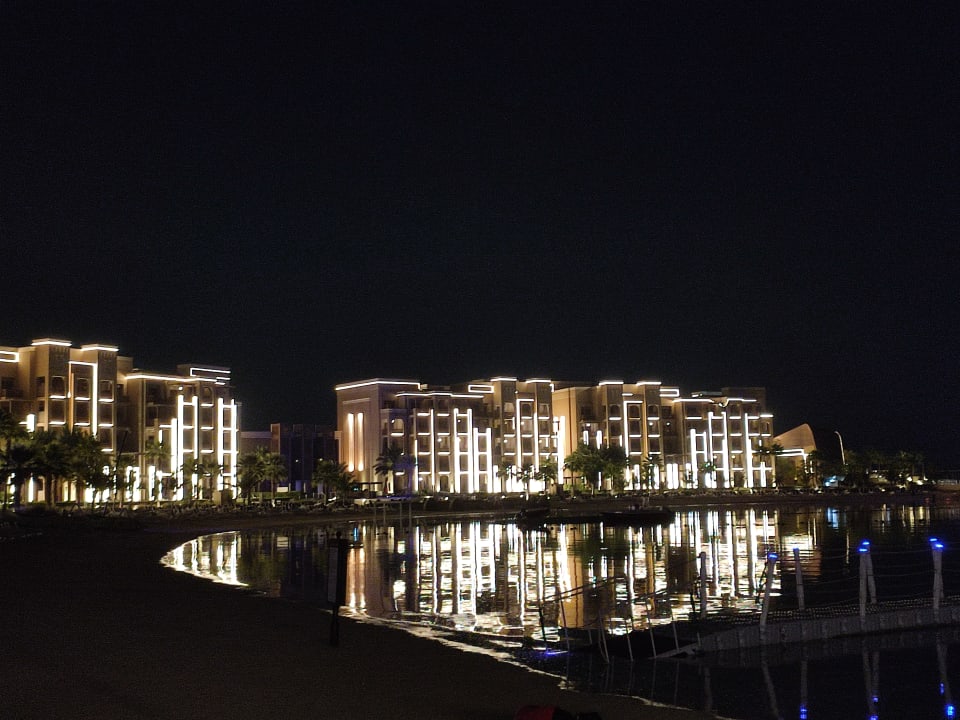 Außenansicht DoubleTree by Hilton Resort & Spa Marjan Island