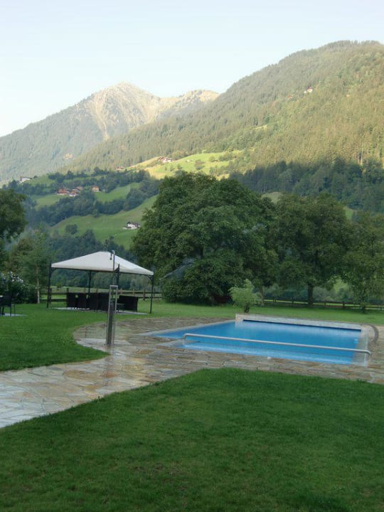 Pool-Garten Hotel Wiesenhof Garden Resort