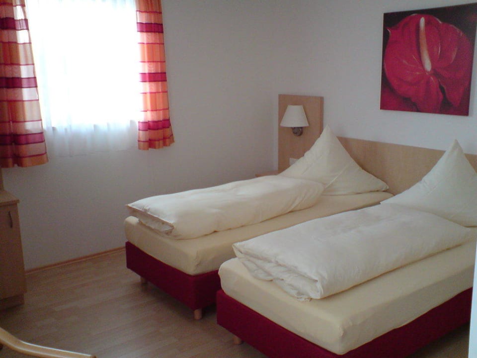 Doppelzimmer im Nebengebäude Hotel Abenstal