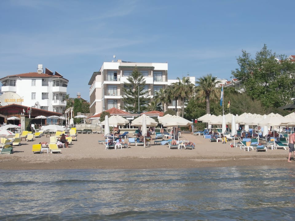 Strand mit Hotel im Hintergrund Trendy Side Beach Hotel - Adults only