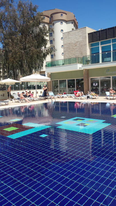 Der Ruhe-Pool Sealife Buket Resort & Beach
