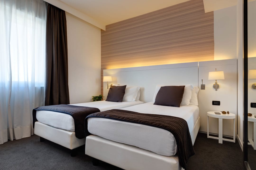 Zimmer iH Hotels Roma Z3