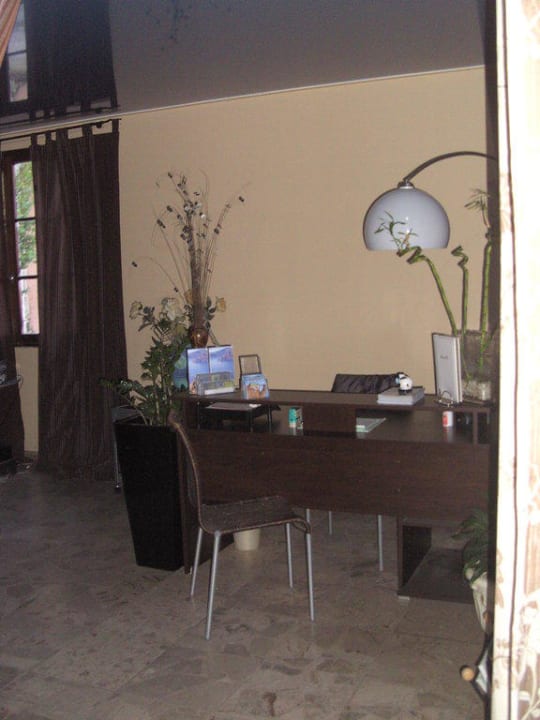 Rezeption Hotel Le Scandola