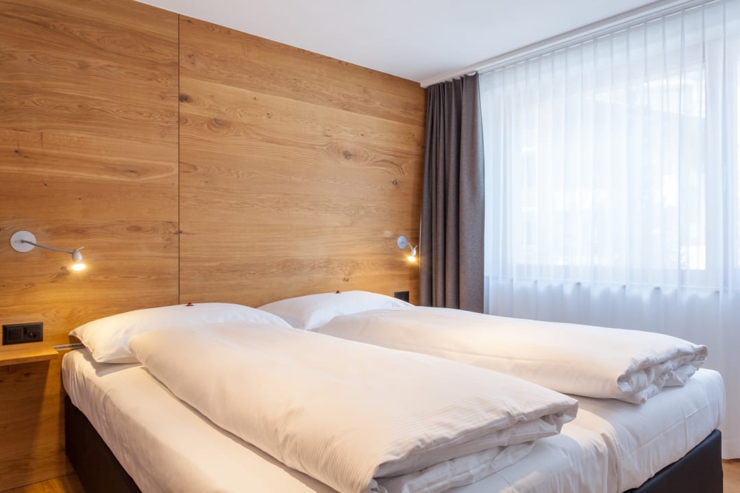 Zimmer Elite Alpine Lodge